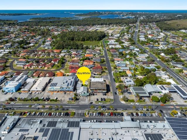 Retail for sale in Yamba, New South Wales