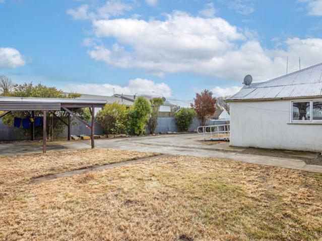 Property for sale in Canterbury