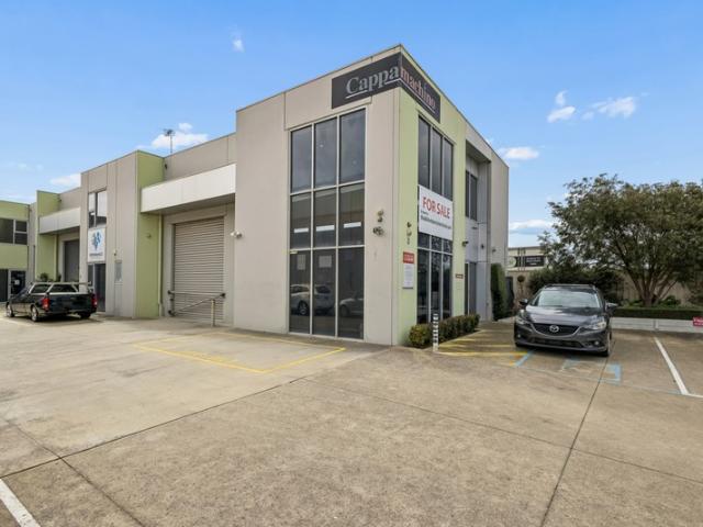 Warehouse for sale in Mornington, Melbourne