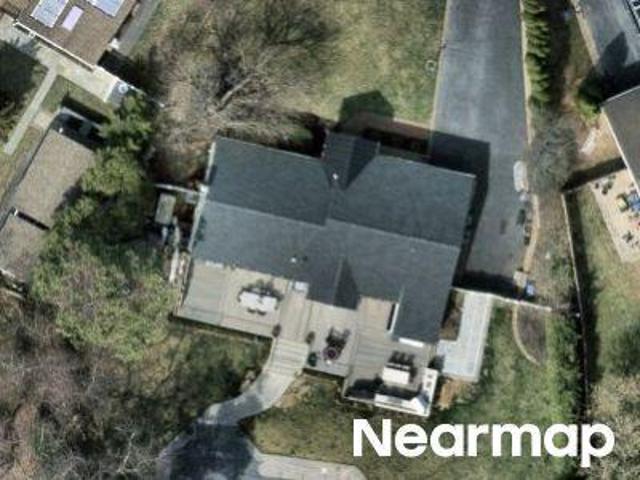 House for sale in Nesconset