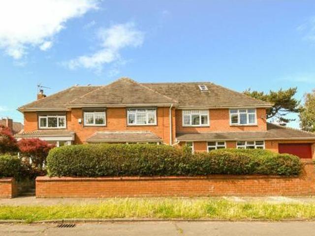 House for sale in Birkenhead