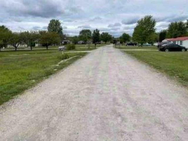 House for sale in Heltonville