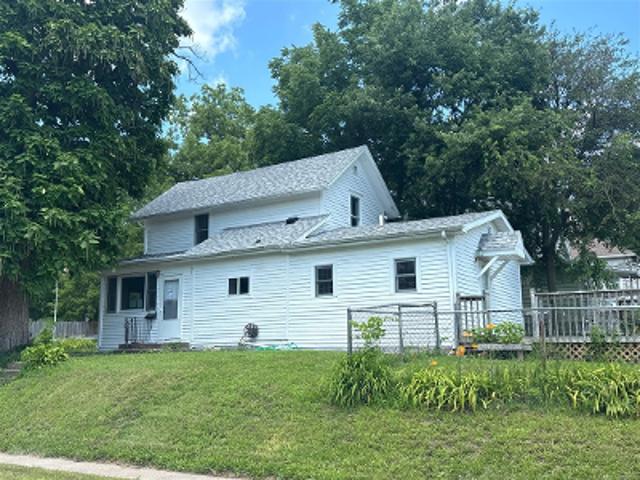 House for sale in Muscatine, Muscatine County