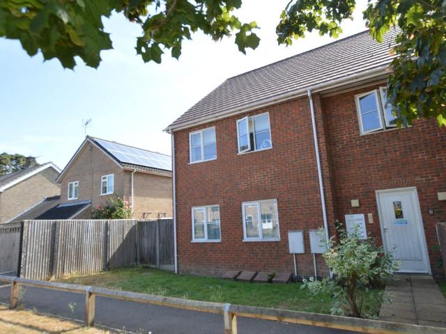 Apartment for rent in Heartsease, East Bank