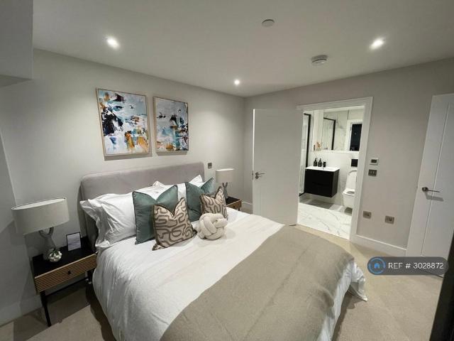 Apartment for rent in Cockfosters, Greater London