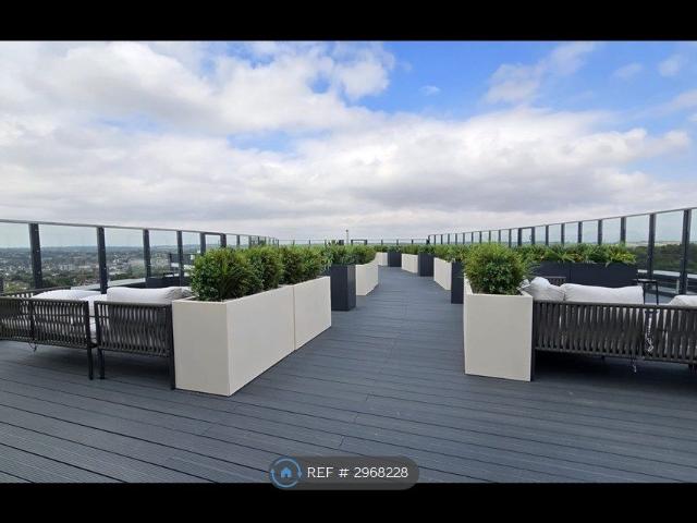 Apartment for rent in Hadley Wood, Greater London