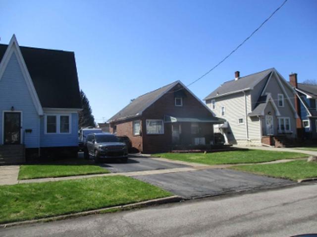 House for sale in Niagara, New York