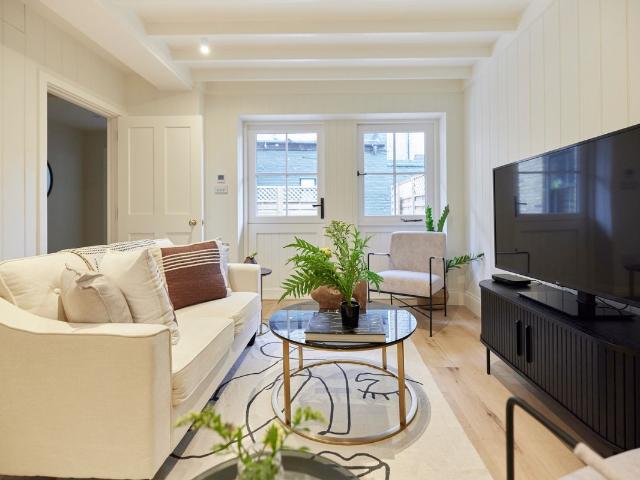 Apartment for rent in London Borough of Hammersmith and Fulham, Greater London