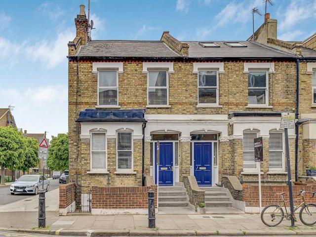 Apartment for rent in London Borough of Hammersmith and Fulham, Greater London