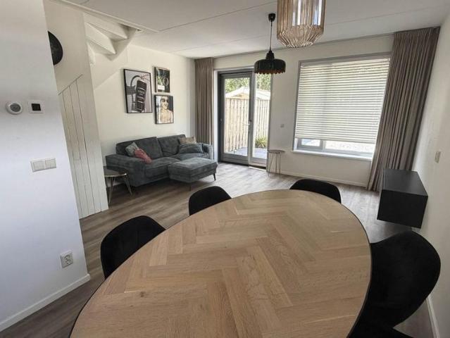 Woning te huur in Breezand, Noord Holland
