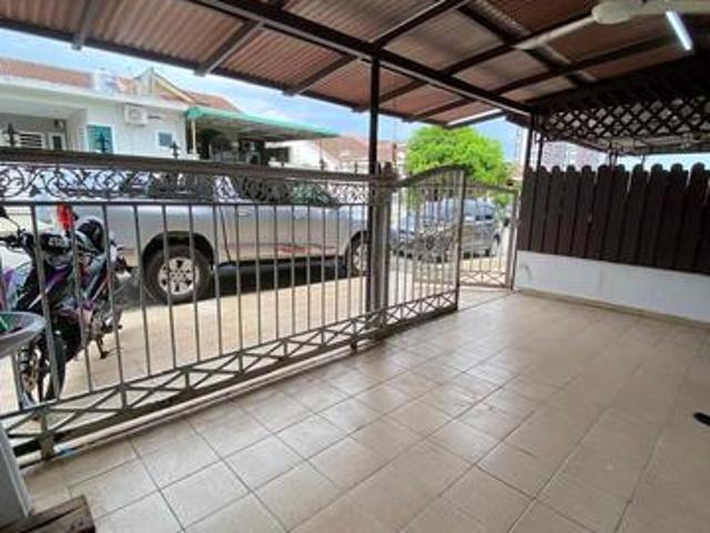 Terraced House for sale in Tanjong Sepat, Selangor