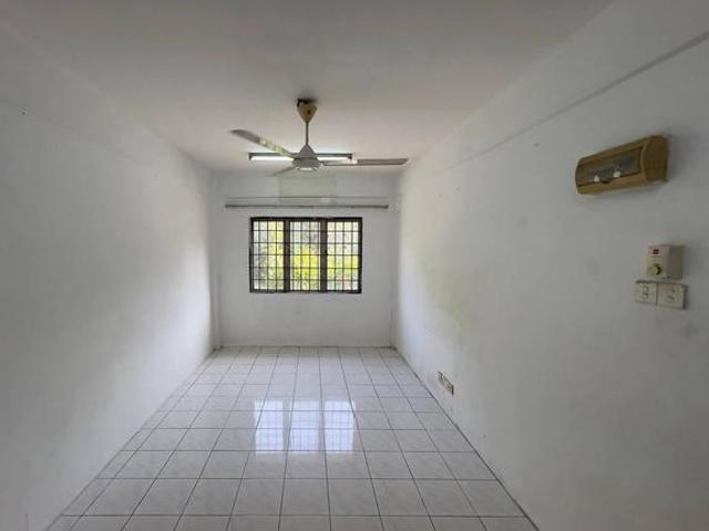 Apartment for sale in Petaling, Damansara Damai