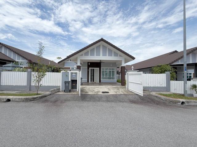 Bungalow for sale in Sendayan Village, Negeri Sembilan