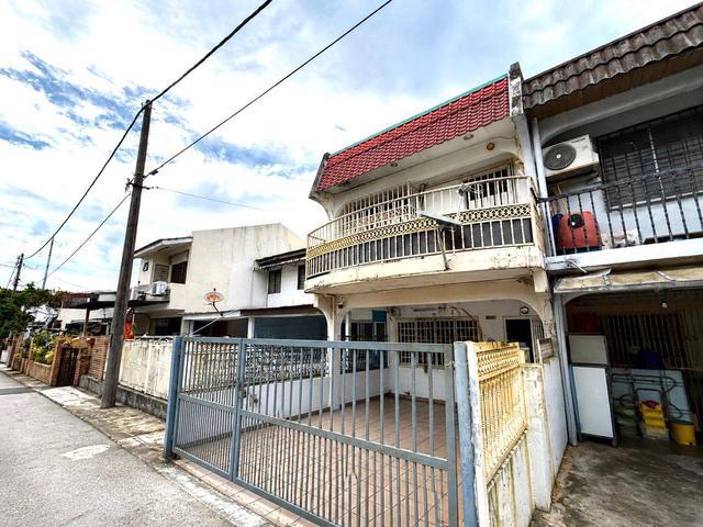 Terraced House for sale in Langat, Selangor