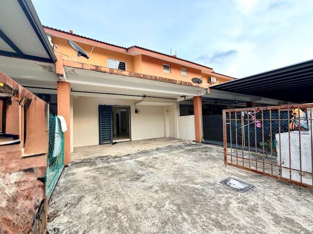Terraced House for sale in Tanjong Sepat, Selangor