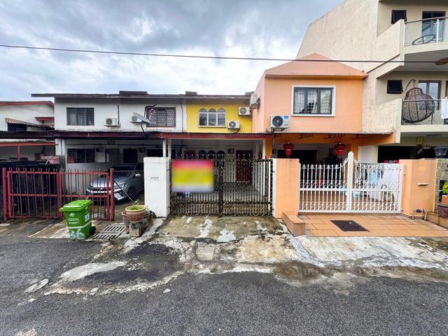 Terraced House for sale in Country Heights Damansara, Kuala Lumpur