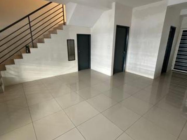 Terraced House for sale in Tanjong Sepat, Selangor