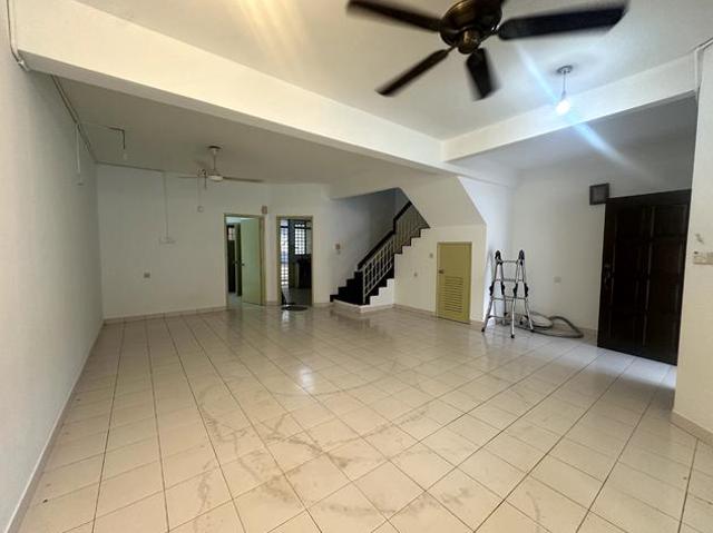 Terraced House for rent in Petaling, Damansara Damai