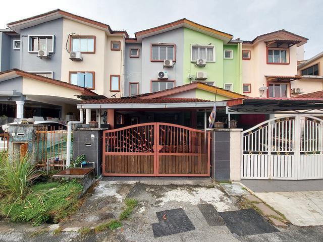 Terraced House for sale in Majlis Perbandaran Selayang, Gombak