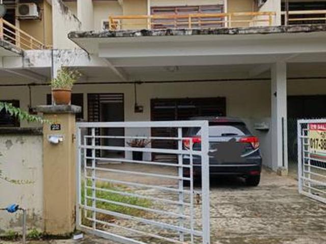 Terraced House for sale in Tanjong Sepat, Selangor