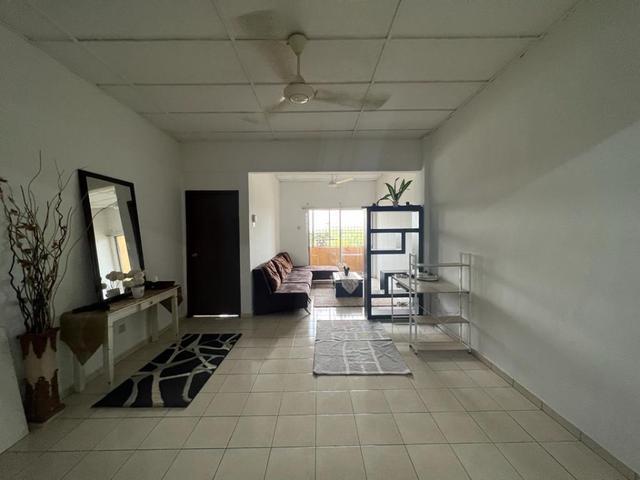 Apartment for sale in Tanjong Sepat, Selangor