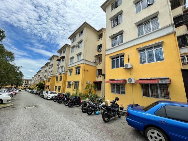Apartment for sale in Langat, Selangor