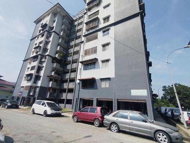 Flat for sale in Selayang, Selangor