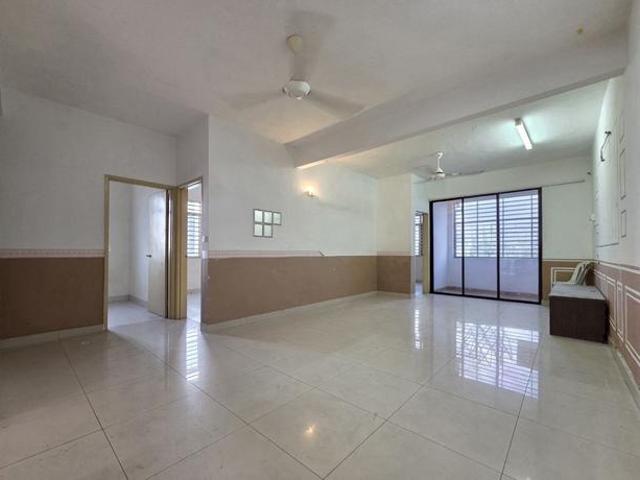Apartment for sale in Kajang, Langat