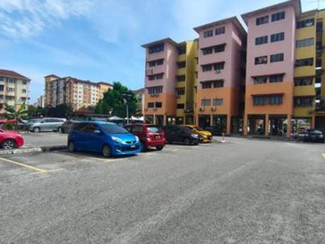 Apartment for sale in Kajang, Langat
