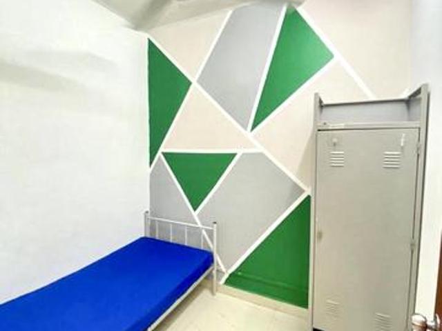 Apartment for sale in Petaling, Damansara Damai