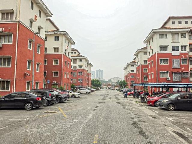 Apartment for sale in Mutiara Damansara, Petaling Jaya