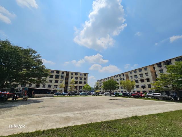 Flat for sale in Kajang, Langat