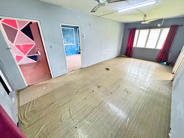 Flat for sale in Kajang, Langat