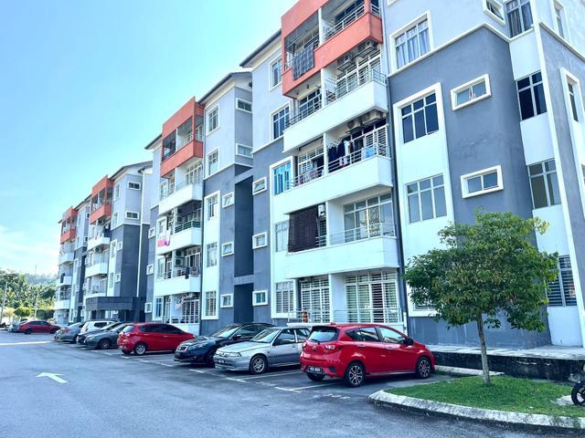 Apartment for sale in Tanjong Sepat, Selangor