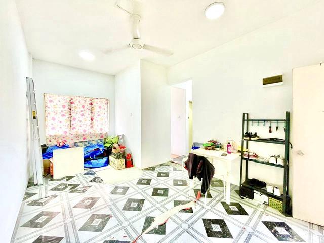 Apartment for sale in Petaling, Damansara Damai