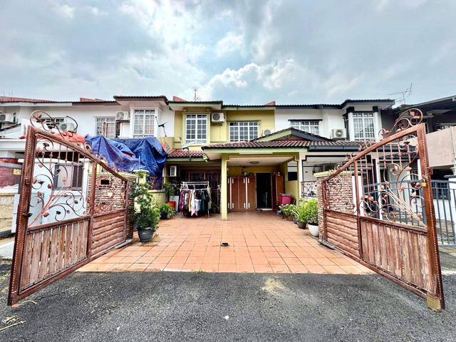 Terraced House for sale in Cheras