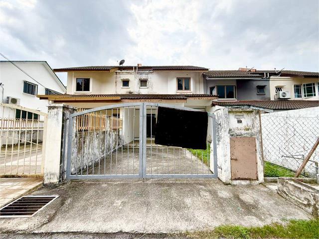 Terraced House for sale in Langat, Selangor