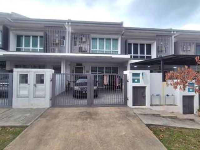 Terraced House for sale in Tanjong Sepat, Selangor