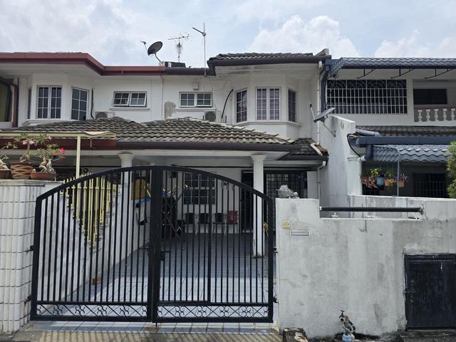 Terraced House for sale in Langat, Selangor