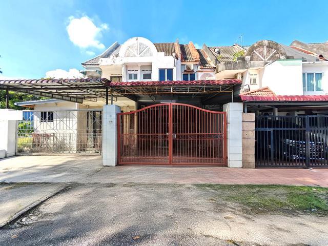 Terraced House for sale in Langat, Selangor