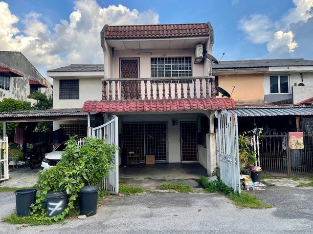 Terraced House for sale in Langat, Selangor