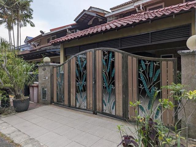 Terraced House for sale in Petaling, Damansara Damai