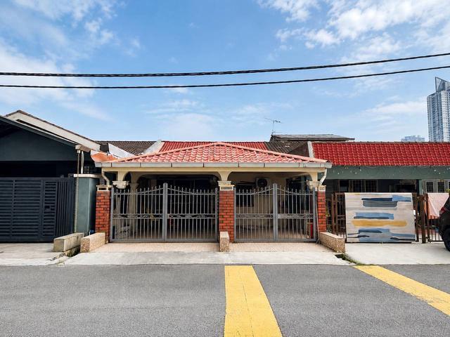 Terraced House for sale in Country Heights Damansara, Kuala Lumpur