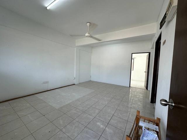 Apartment for sale in Kajang, Langat