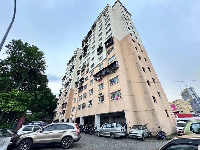 Flat for sale in Selayang, Selangor