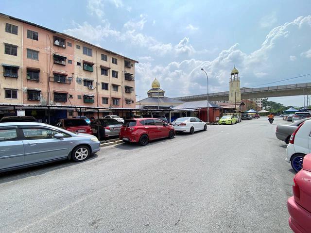 Flat for sale in Petaling, Subang Jaya