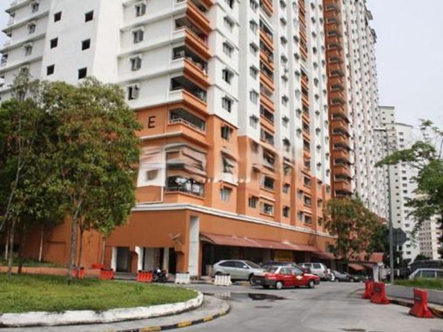 Apartment for sale in Petaling, Damansara Damai