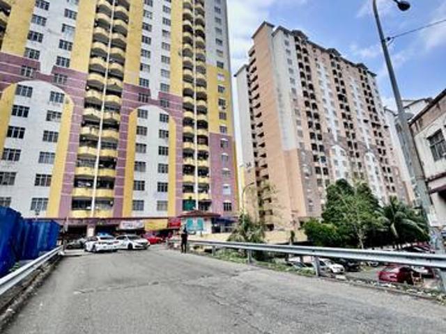 Apartment for sale in Petaling, Damansara Damai