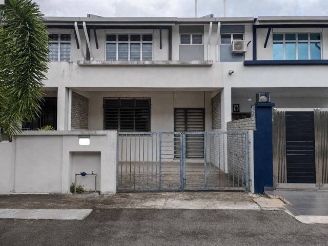 Terraced House for sale in Banting, Selangor