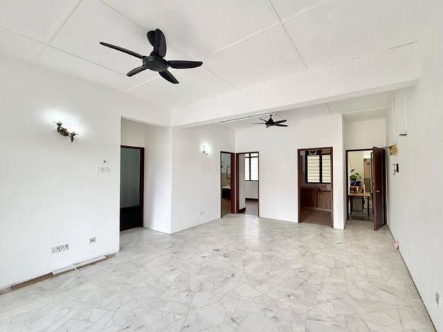 Apartment for sale in Country Heights Damansara, Kuala Lumpur